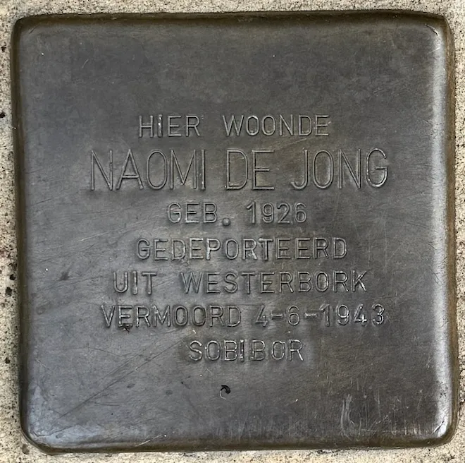 Struikelsteen voor Naomi de Jong