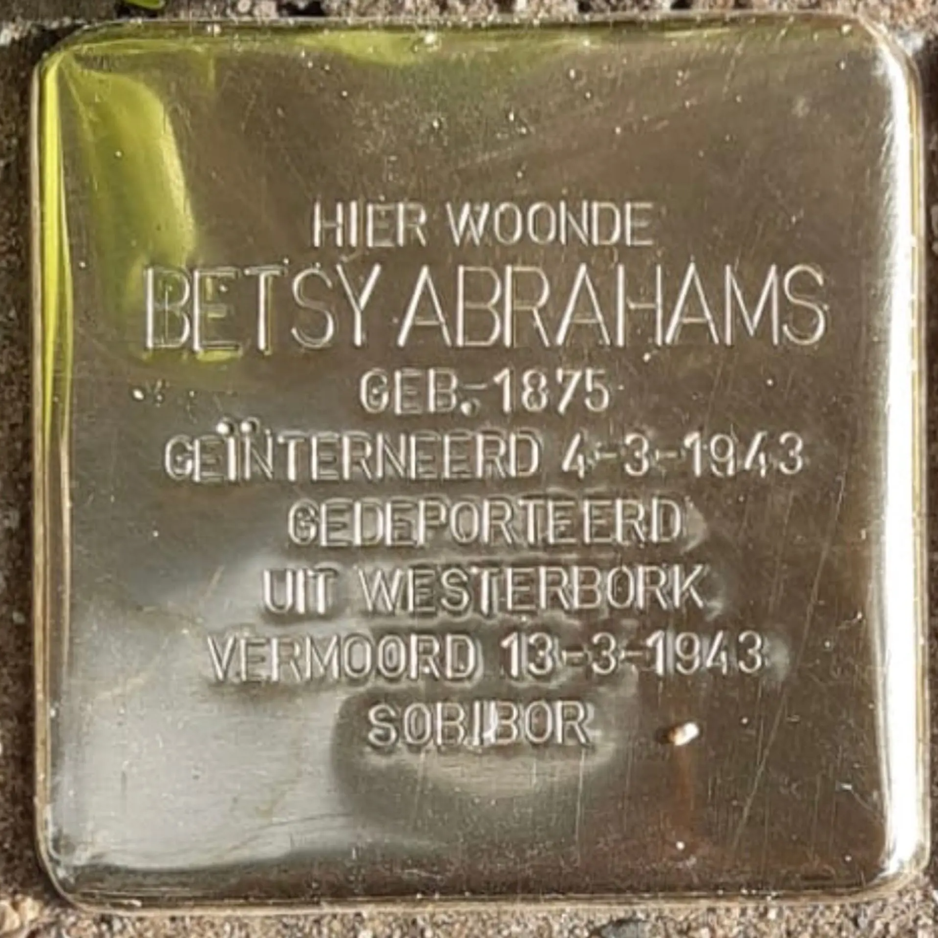 Struikelsteen voor Betsy Abrahams