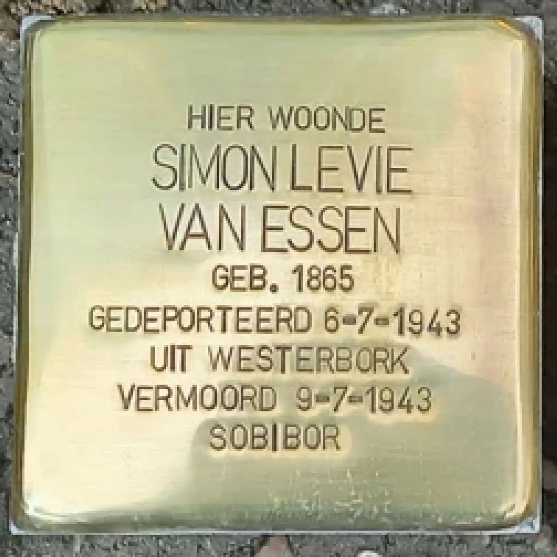 Struikelsteen voor Simon Levie van Essen