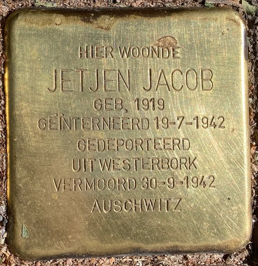 Struikelsteen voor Jetjen Jacob