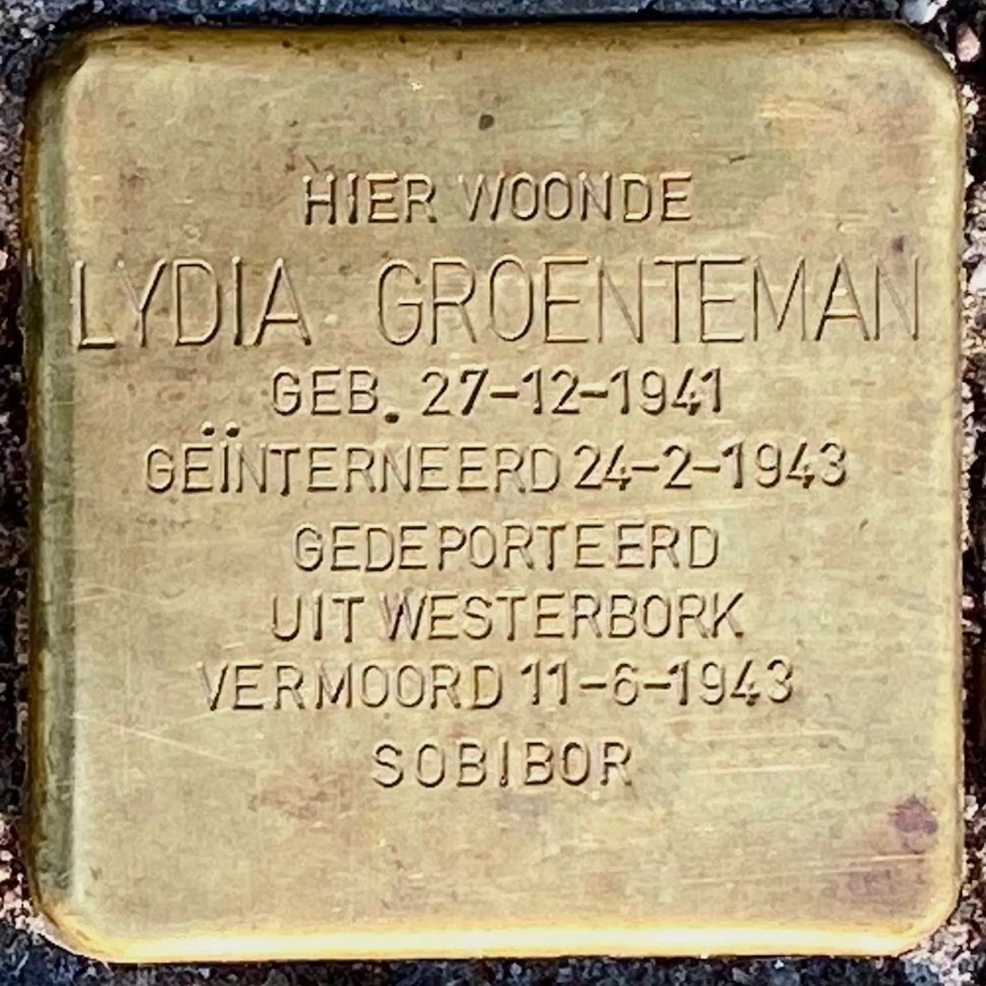 Struikelsteen voor Lydia Groenteman