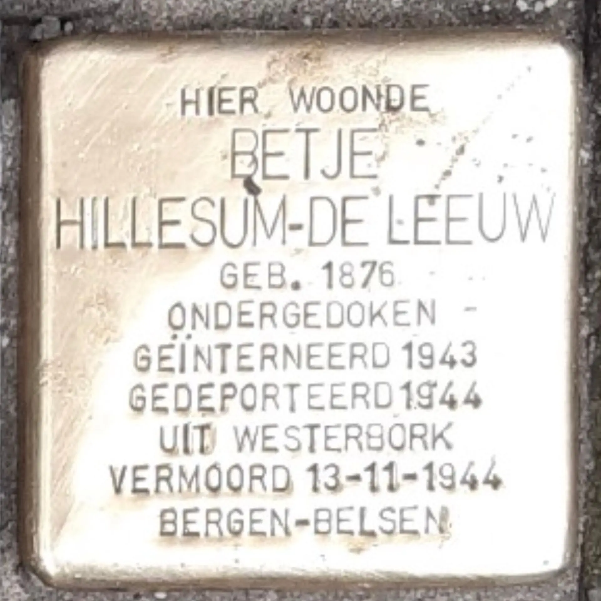 Struikelsteen voor Betje Hillesum-de Leeuw