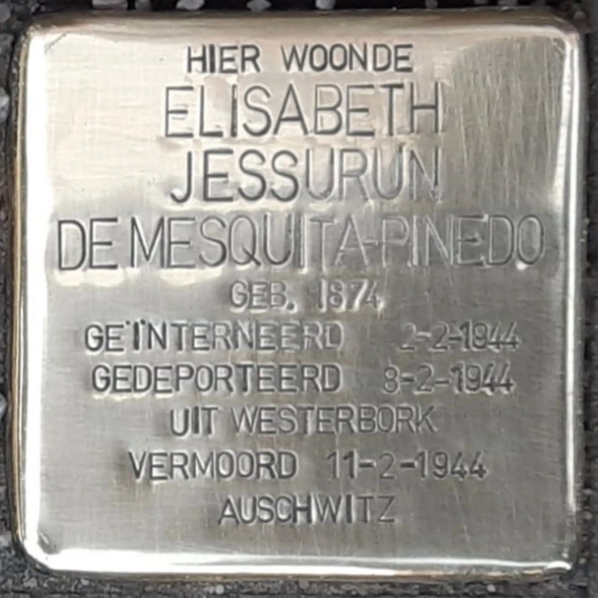 Struikelsteen voor Elisabeth Jessurun de Mesquita-Pinedo
