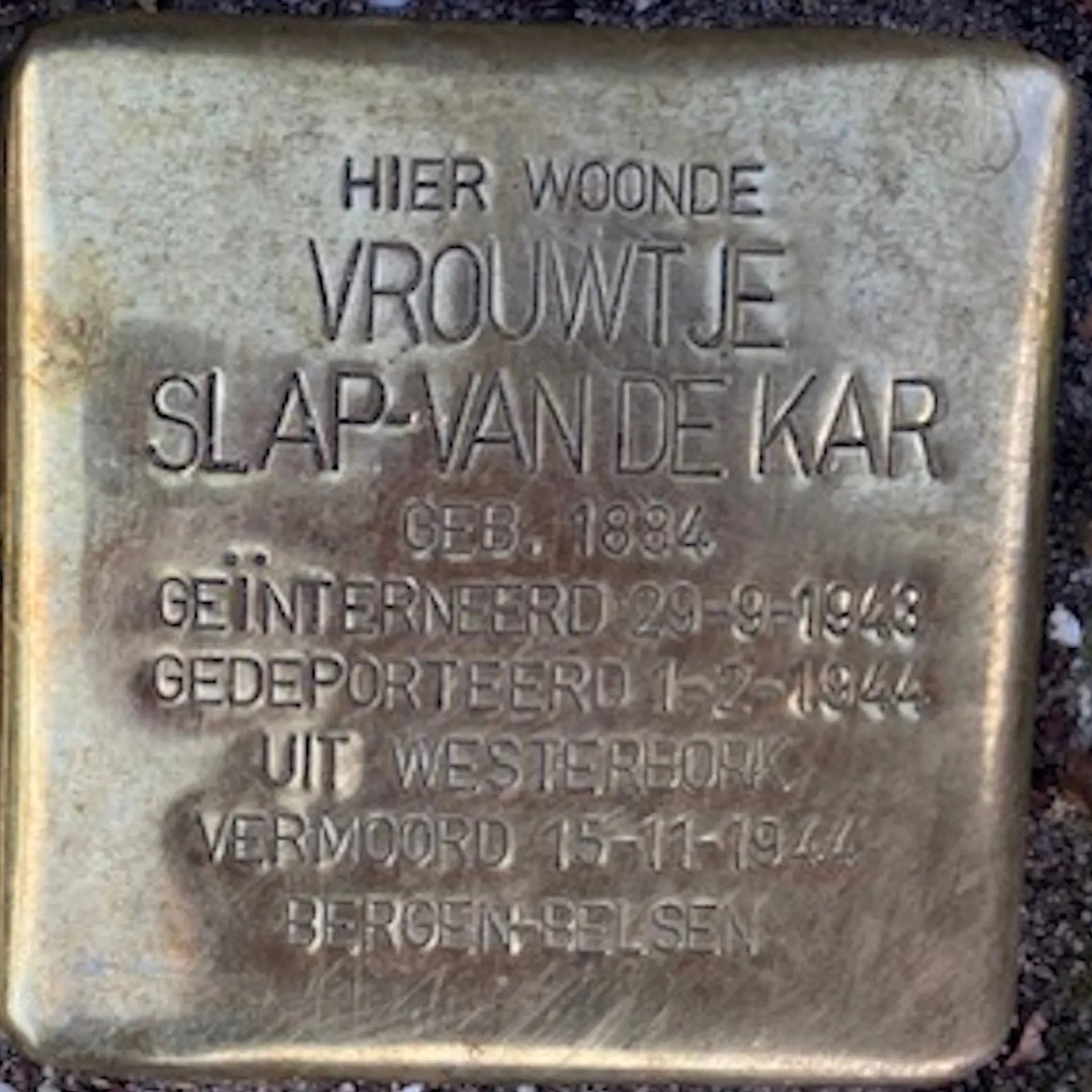 Struikelsteen voor Vrouwtje Slap-van de Kar