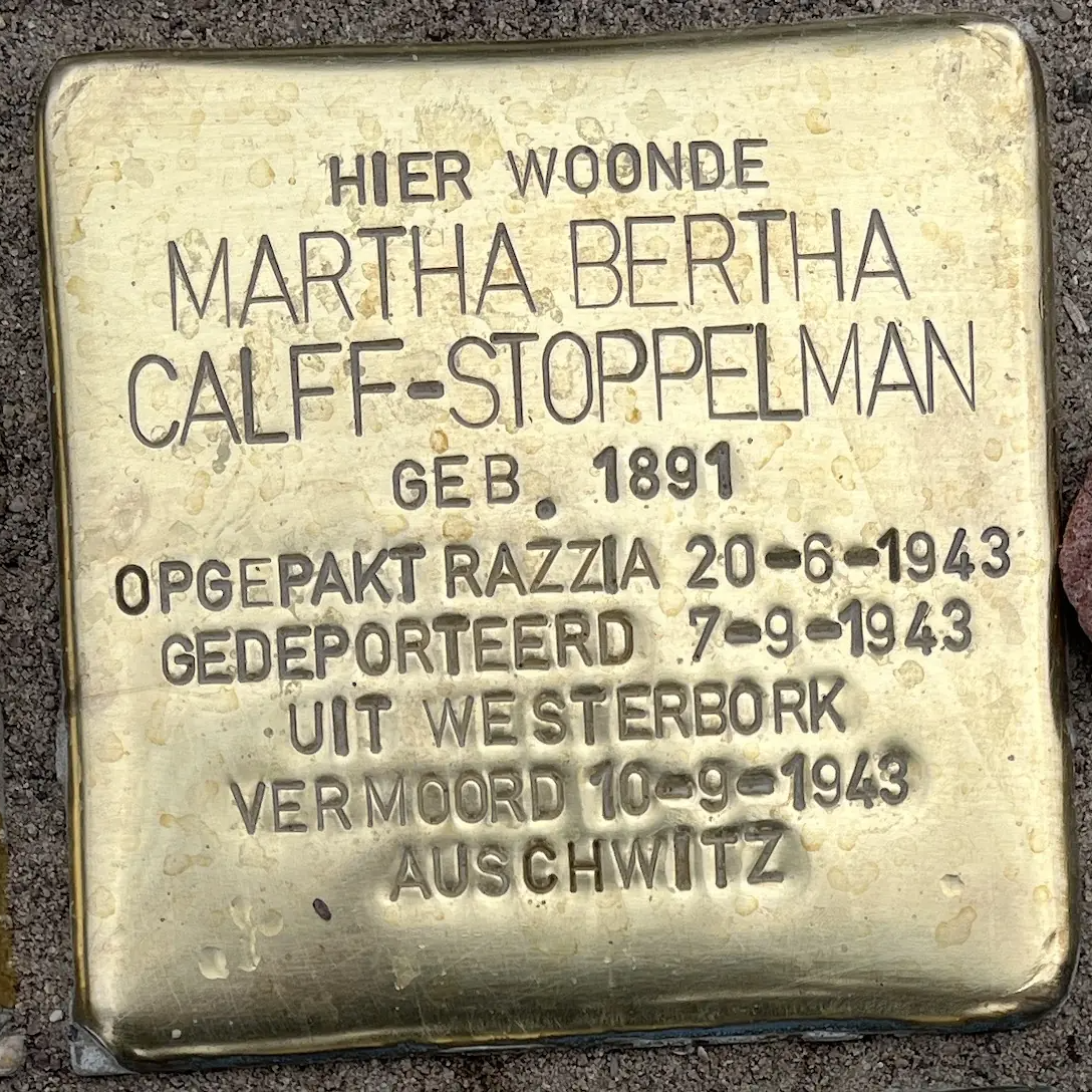 Struikelsteen voor Martha Bertha Calff-Stoppelman