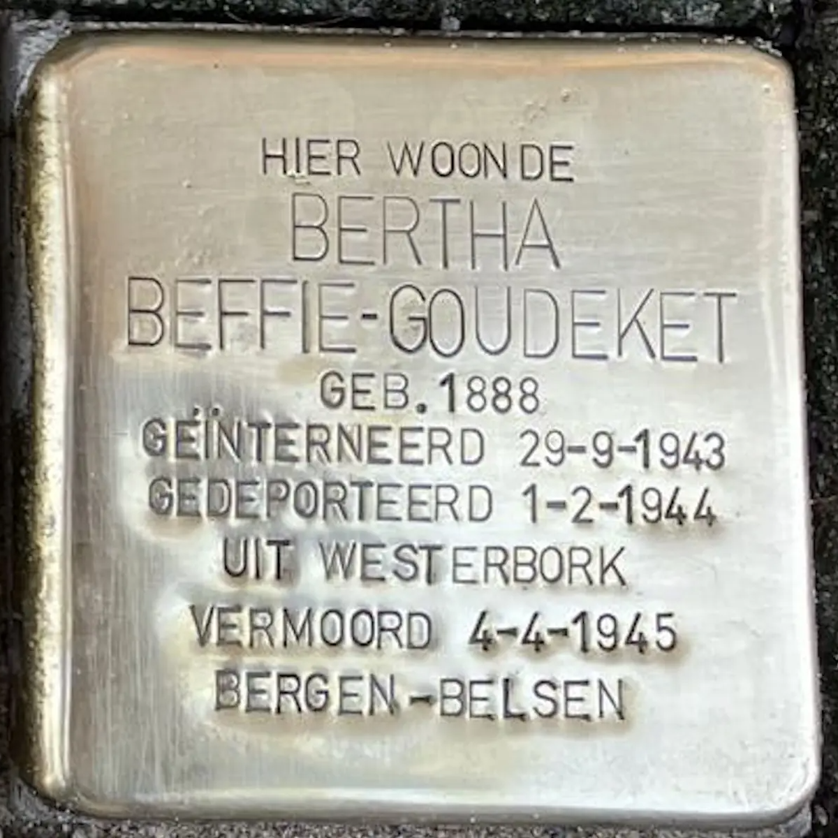 Struikelsteen voor Bertha Beffie-Goudeket