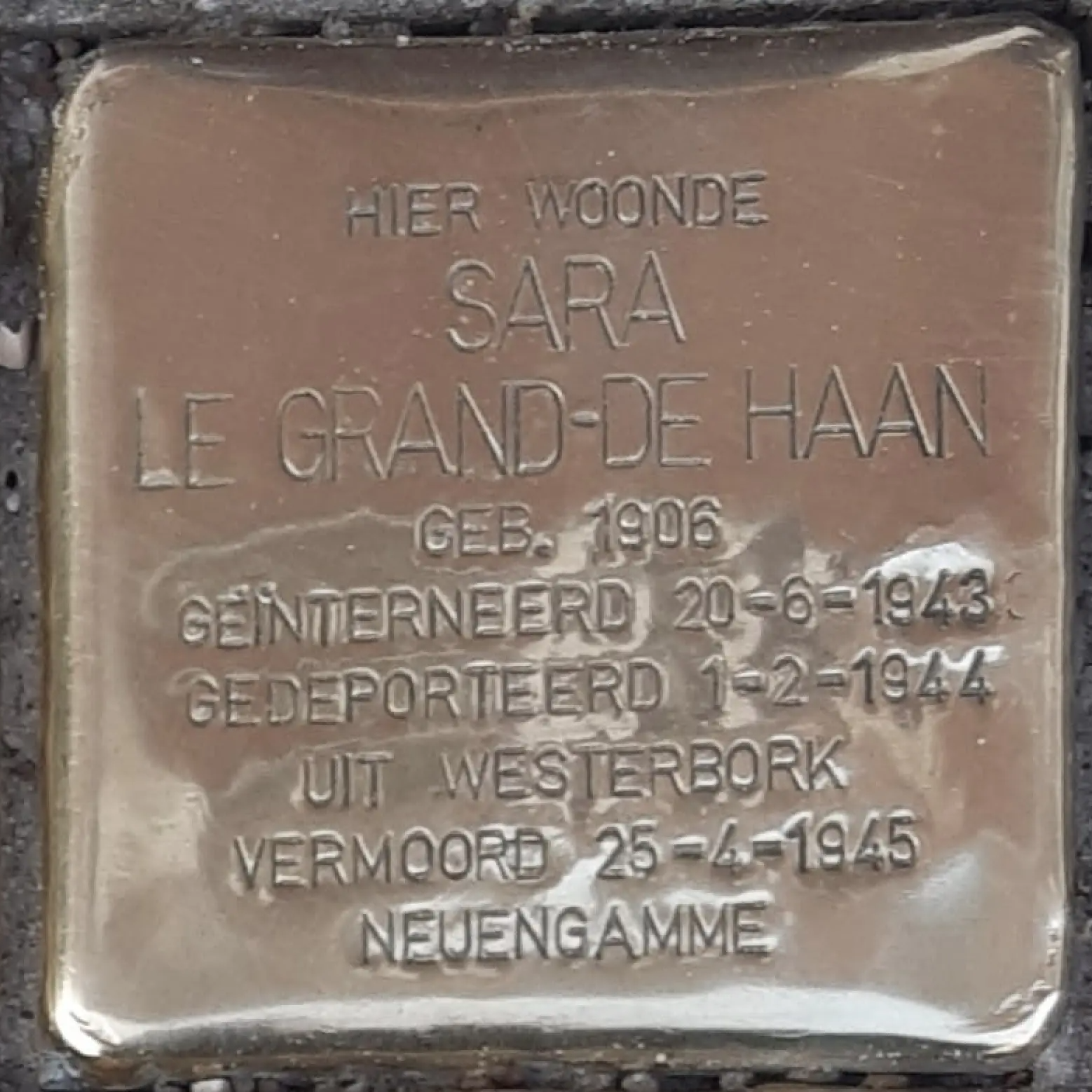 Struikelsteen voor Sara le Grand-de Haan