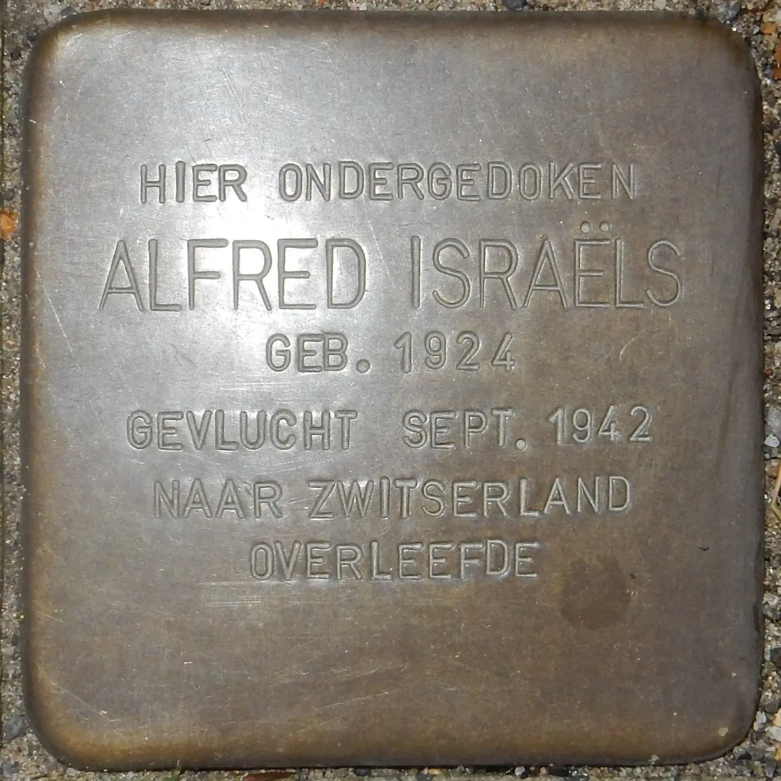 Struikelsteen voor Alfred Marcus Israels