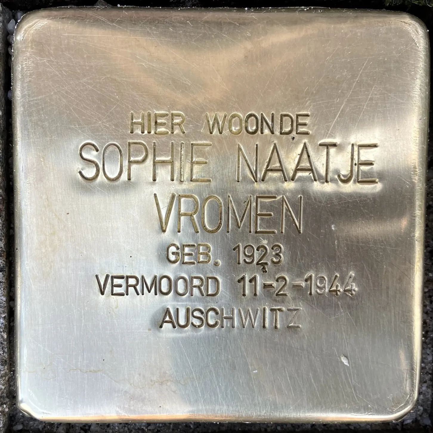 Struikelsteen voor Sophie Naatje Vromen